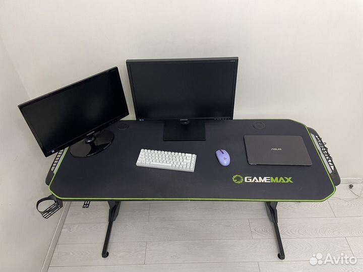 Игровой стол gamemax RGB