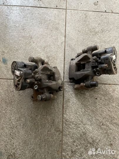 Суппорт задний Jaguar F-Pace X761 AJ126 2016