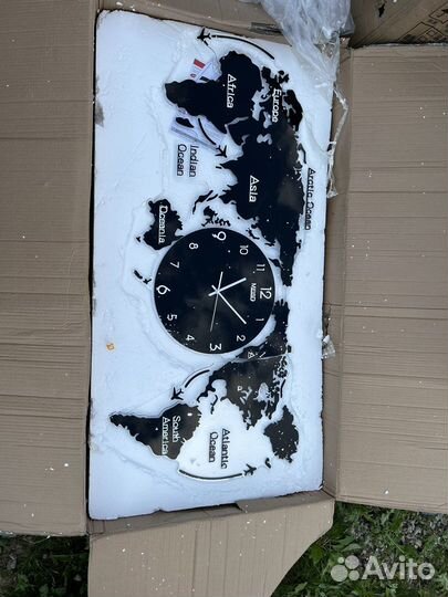 Часы континенты, карта