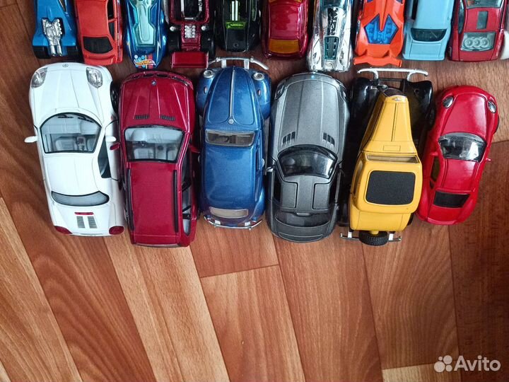 Hot wheels машинки