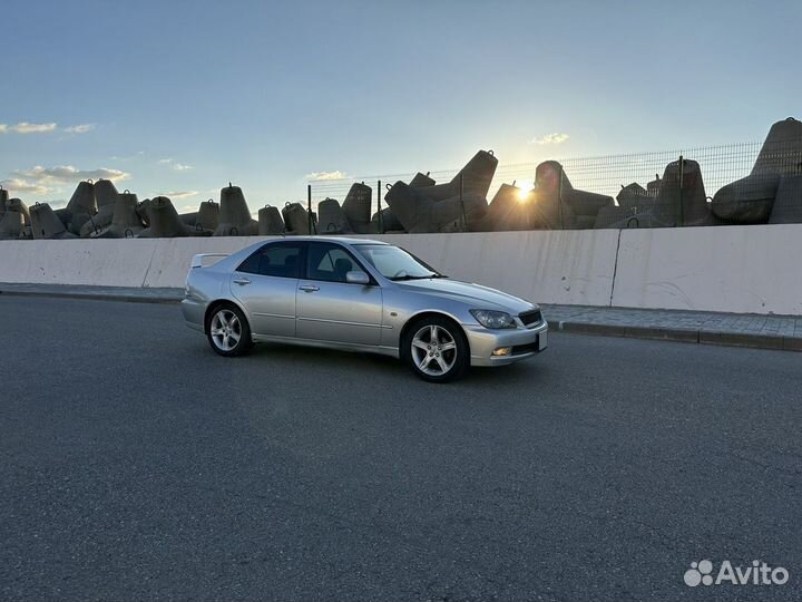 Lexus IS 2.0 МТ, 2000, 216 000 км