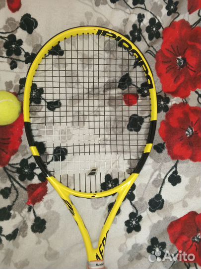 Ракетка для большого тенниса