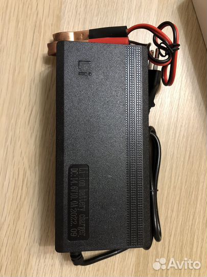 Зарядка для аккумулятора 12v