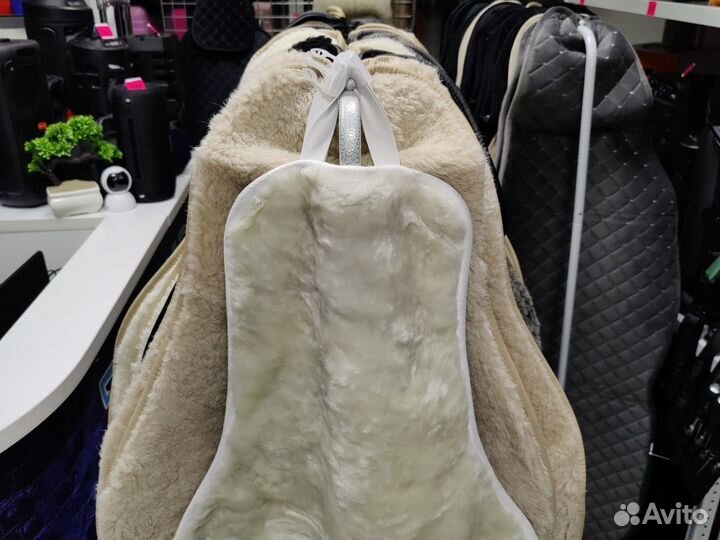 Меховые накидки из овчины светло-бежевые