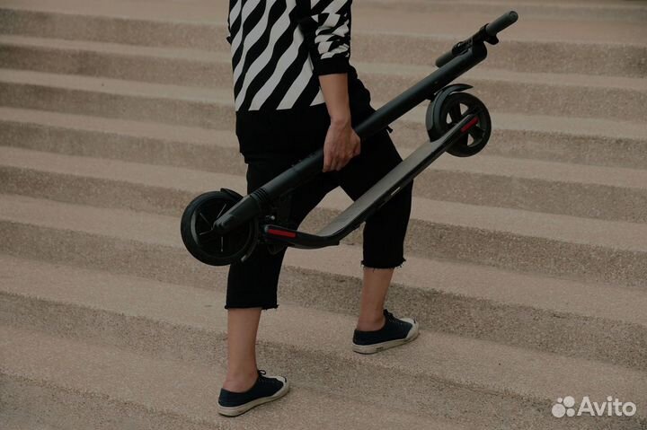 Продам электросамокат
