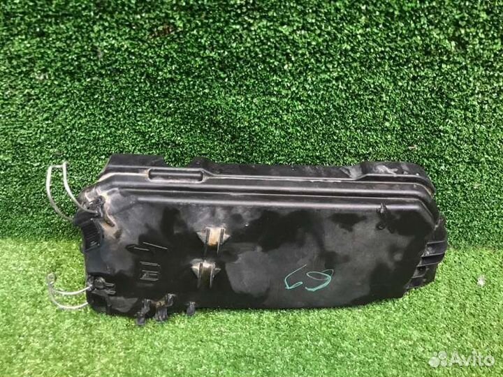 Крышка блока предохранителей Mercedes Glk