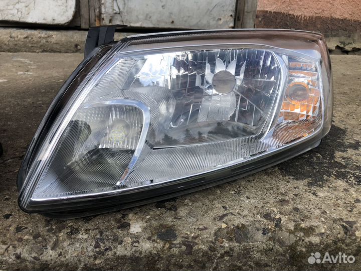 Продам фары лада гранта