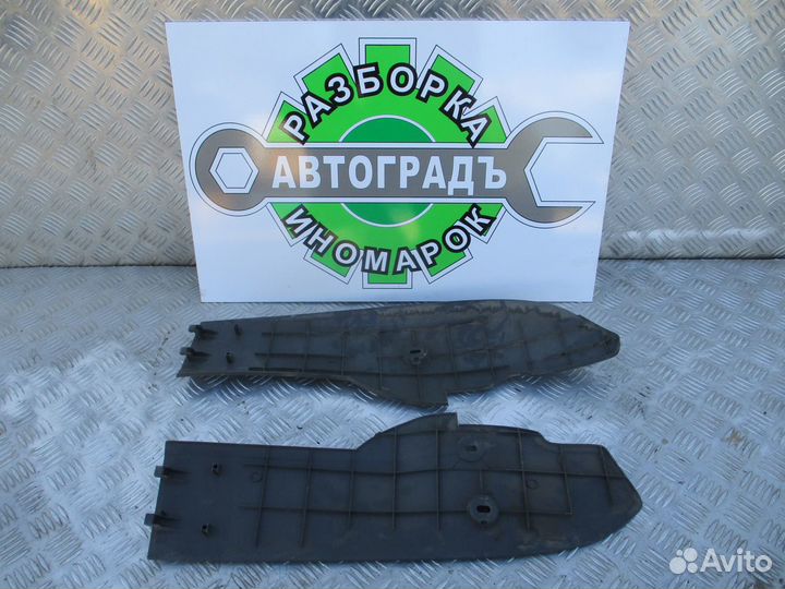 Накладка центральной консоли Ford Focus 2 2006г