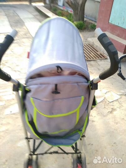 Прогулочная коляска