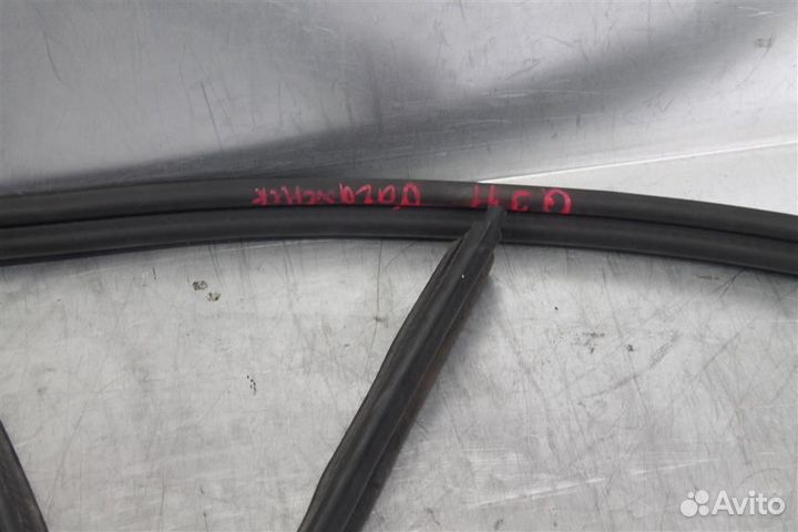 Уплотнитель багажника Nissan Qashqai J11