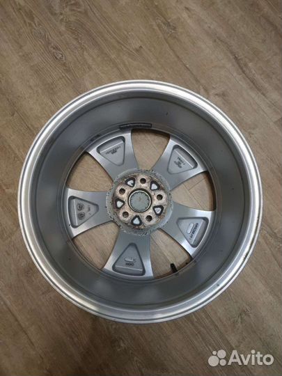 Диски литые R17 дюймов Subaru (17x7 J)