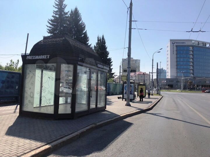 Под овощи-фрукты, выпечку, кофе, вэйпы 15 м²