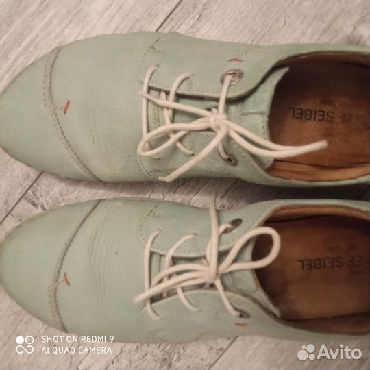 Кроссовки 42р натуральная кожа женские