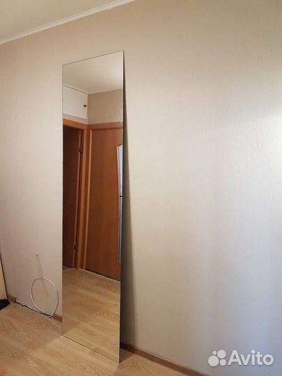 Зеркало настенное в прихожую