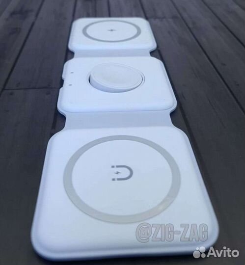 Тройное зарядное устройство MagSafe Apple