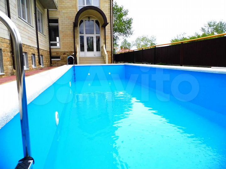 Гостиница, 1560 м²