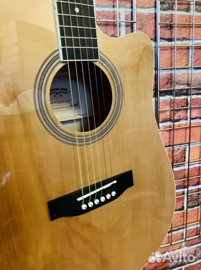 Электроакустическая Гитара