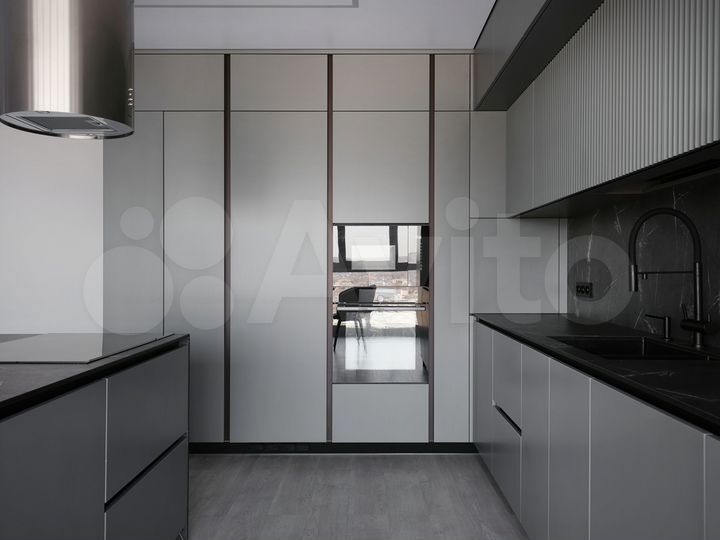 2-к. квартира, 107 м², 14/14 эт.