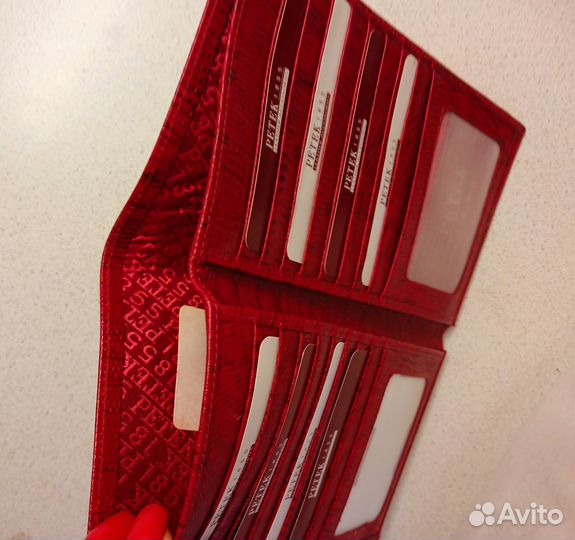 Бумажник путешественника Petek в наличии