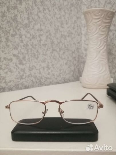 Корректирующие очки для зрения