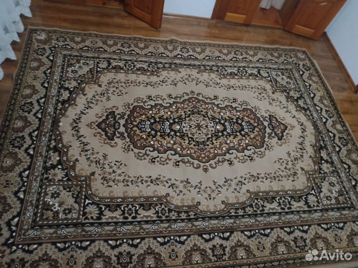 Ковры шерстяные