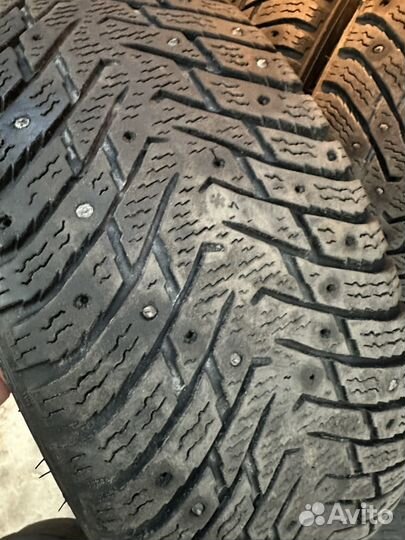 Nokian Tyres Hakkapeliitta 8 215/60 R16 99T