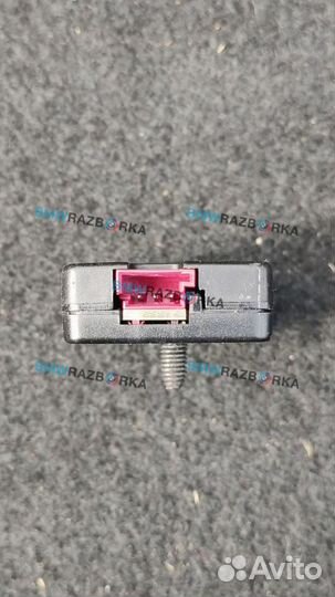 Усилитель антенны BMW 5 G30/G31 2017 9325723