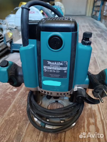 Ручной фрезер makita RP2300FC