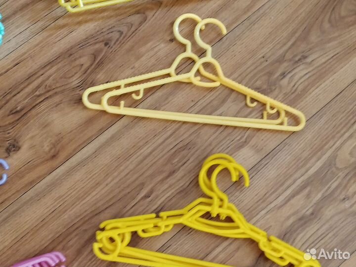 Плечики детские новые