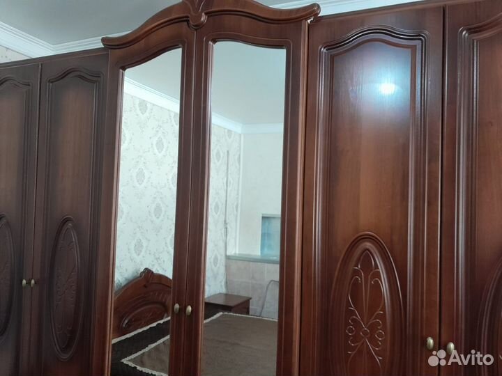 Спальный гарнитур