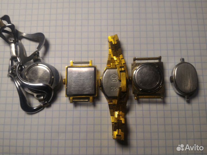 Наручные механические часы