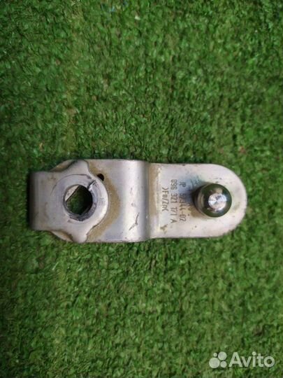 Кронштейн Volkswagen Polo 2012-2021