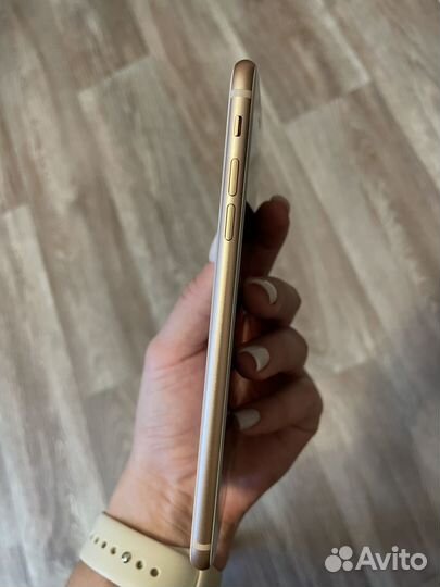 iPhone 8 Plus, 64 ГБ