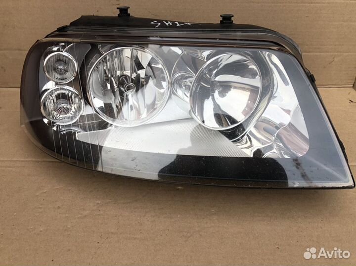 Фара правая Фольксваген Шаран