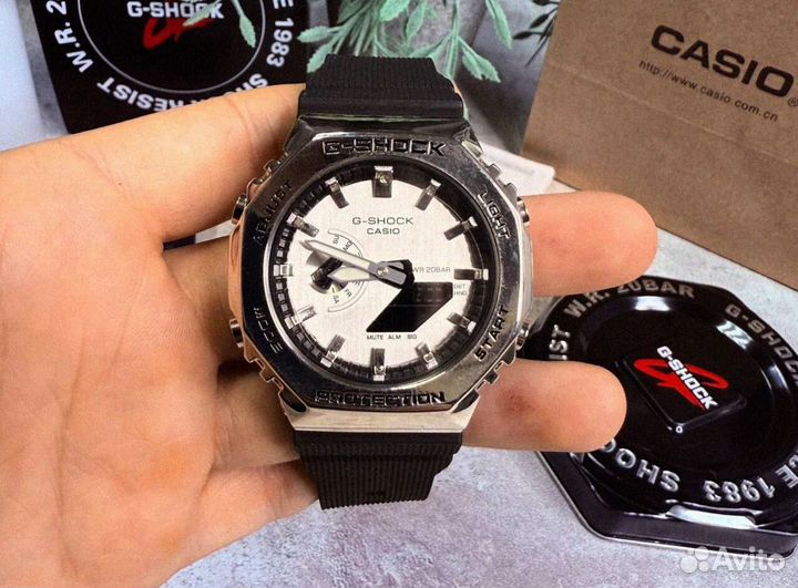 Часы Casio G-Shock GM-2100
