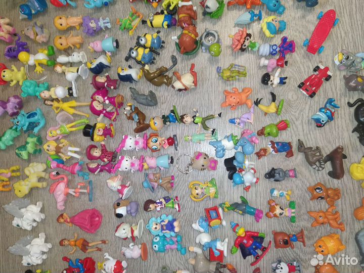 Киндер игрушки