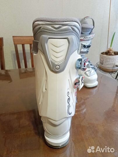 Горнолыжные ботинки