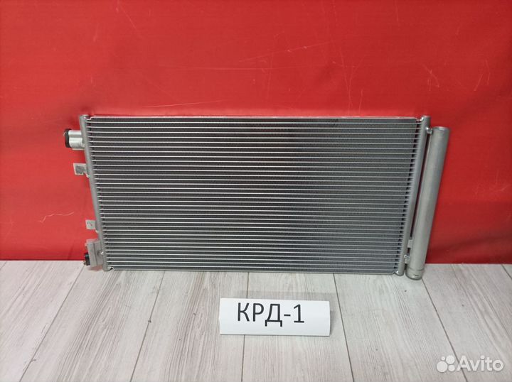 Радиатор кондиционера Renault Fluence 1 2009