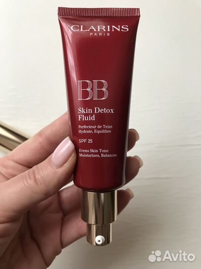 Clarins флюид BB Skin Detox 02 medium новый