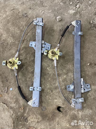 Стеклоподьемник getz