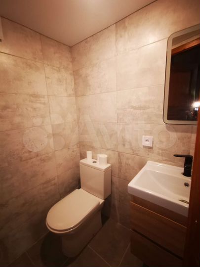 Дом 162 м² на участке 4 сот.