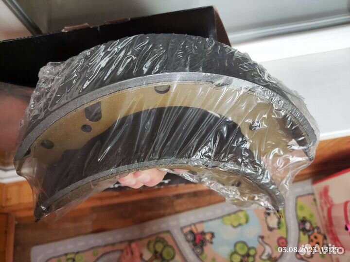 Тормозные колодки барабанные задние ABS 1802