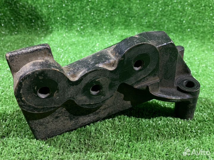 Кронштейн двигателя Opel Vectra C Zafira Astra