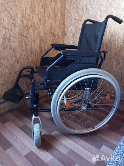 Коляска инвалидная
