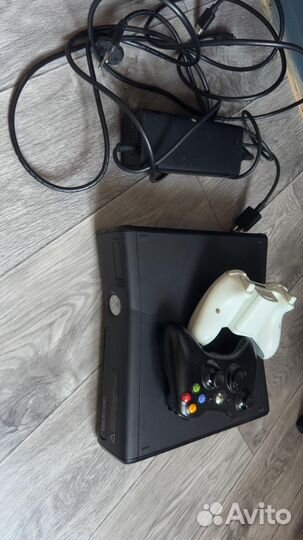 Приставка x box 360s