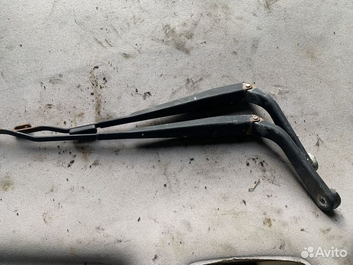 Петля капота Рекстон 1 SsangYong Rexton