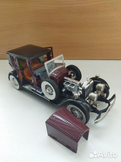 Коллекционные машинки 1 :24