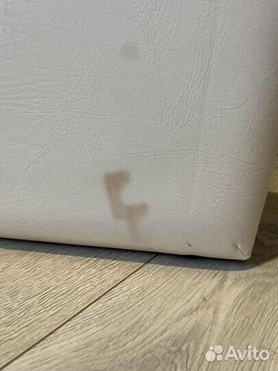 Массажная кушетка