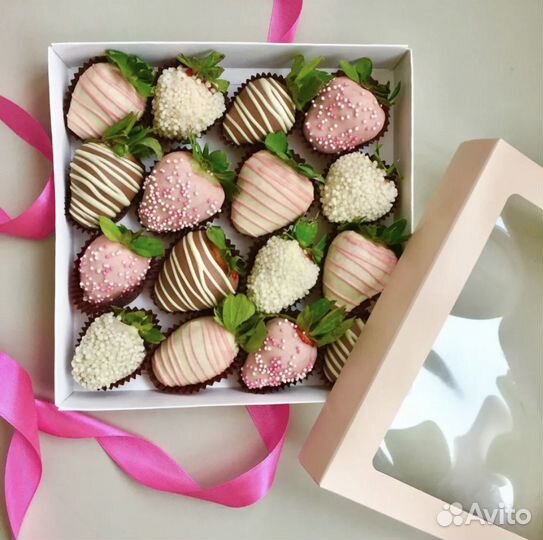 Набор клубники в шоколаде, бокс подарочный