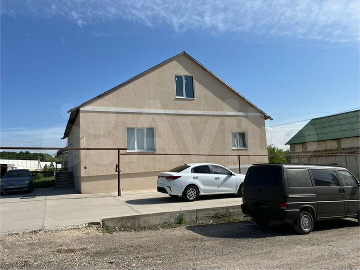 Дом 200 м² на участке 10 сот.